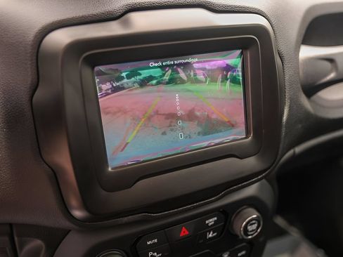 Used 2018 Jeep Renegade Limited w/ Advanced Technology Group AWD/4WD image 20