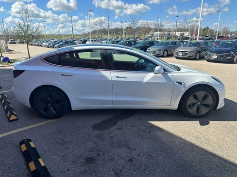 Used 2020 Tesla Model 3 Long Range image 4
