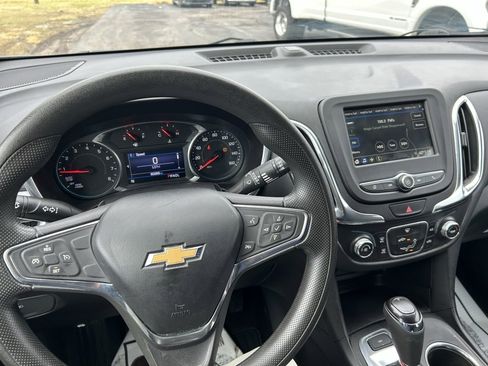 Used 2019 Chevrolet Equinox LT image 16