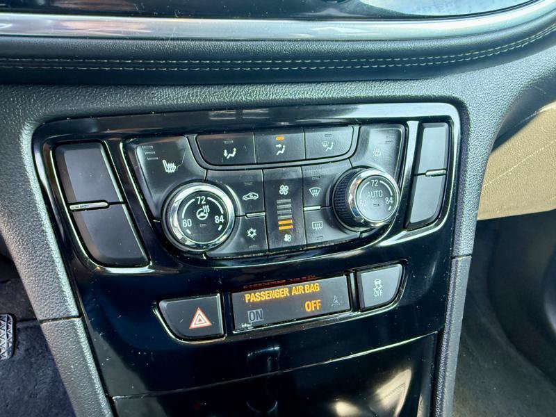 Used 2018 Buick Encore Essence AWD/4WD image 14