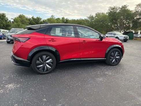 Used 2024 Nissan Ariya AWD image 3