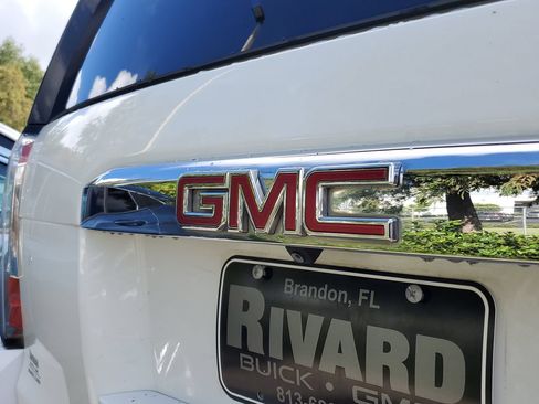 Used 2018 GMC Yukon Denali AWD/4WD image 6