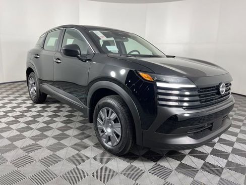 New 2026 Nissan Kicks S image 2