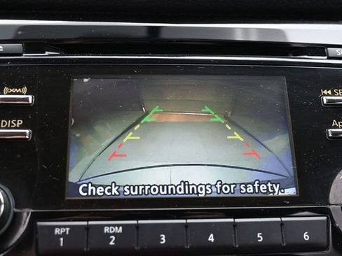 Used 2016 Nissan Rogue SV AWD/4WD image 21