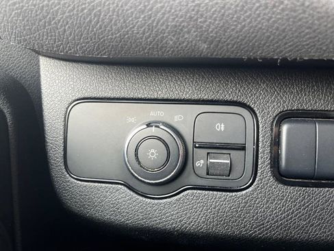 Used 2019 Mercedes-Benz Sprinter 170 image 19