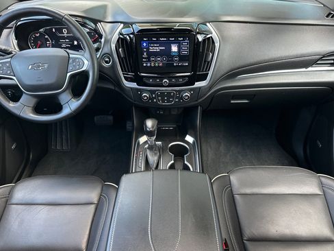 Used 2022 Chevrolet Traverse Premier w/ Redline Edition AWD/4WD image 13