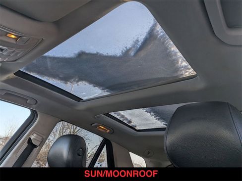 Used 2016 Mercedes-Benz GLE 350 image 2