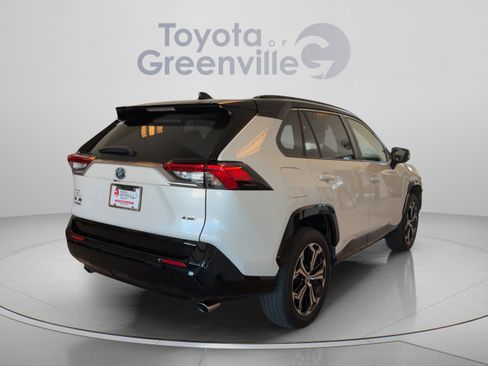 Certified 2021 Toyota RAV4 XSE w/ Weather Package AWD/4WD image 6