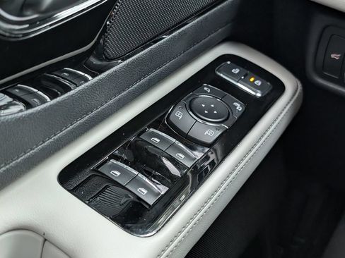Used 2025 Lincoln Aviator Reserve w/ Jet Appearance Package RWD image 27