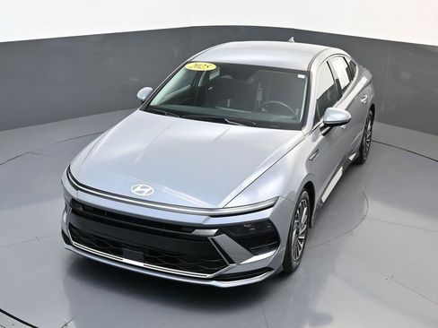 Used 2025 Hyundai Sonata SEL FWD image 20