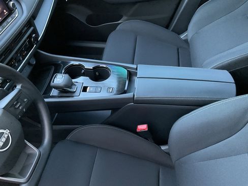 New 2026 Nissan Rogue S image 31