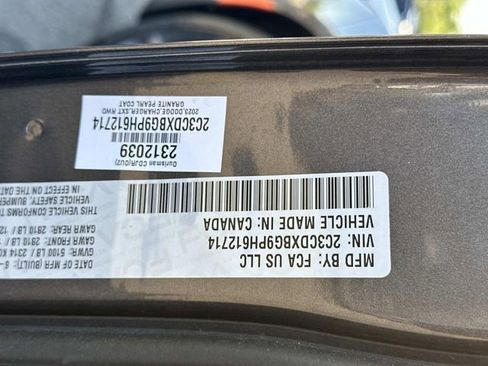 Used 2023 Dodge Charger SXT w/ Plus Group RWD image 31