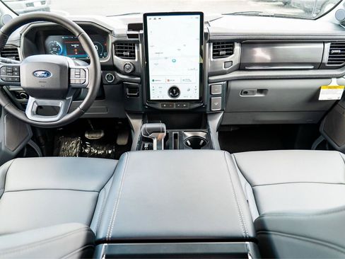New 2025 Ford F150 Lightning Flash AWD/4WD image 27