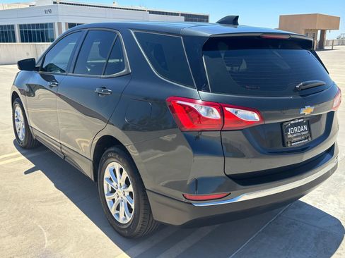 Used 2018 Chevrolet Equinox LS FWD image 8