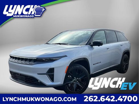 Used 2024 Jeep Wagoneer Launch Edition image 1