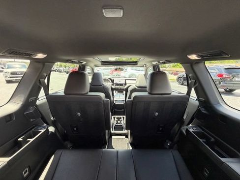 Used 2025 Lexus TX 350 AWD w/ Technology Package image 6