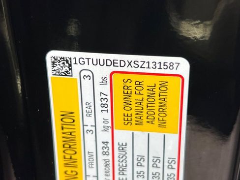 Used 2025 GMC Sierra 1500 SLT image 24