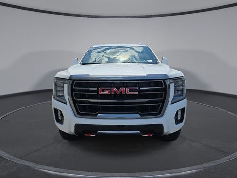 Used 2021 GMC Yukon AT4 w/ AT4 Premium Plus Package AWD/4WD image 16