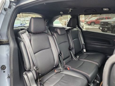 Used 2024 Honda Odyssey Sport image 16