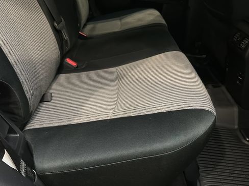 Used 2018 Toyota 4Runner SR5 AWD/4WD image 15