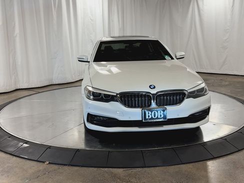Used 2018 BMW 530i image 4