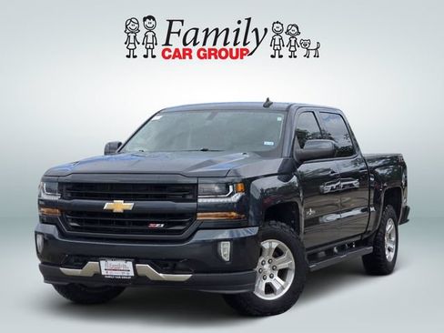 Used 2018 Chevrolet Silverado 1500 LT w/ Texas Edition AWD/4WD image 1