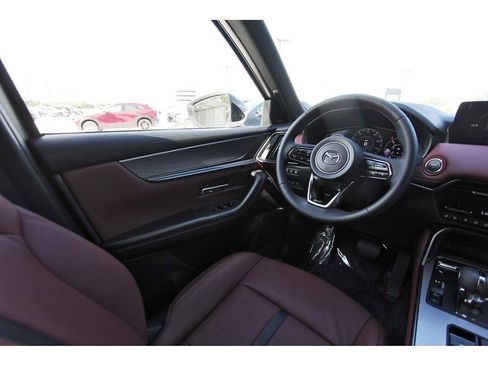 New 2025 MAZDA CX-70 Plug-In Hybrid w/ Premium Plus image 6