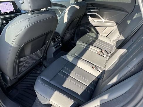 Used 2025 Audi Q5 Premium Plus w/ Premium Plus AWD/4WD image 14