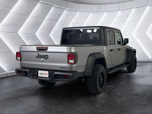 Used 2020 Jeep Gladiator Sport w/ Quick Order Package 24S AWD/4WD image 4
