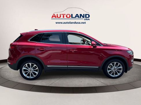 Used 2019 Lincoln MKC Select w/ Select Plus Package AWD/4WD image 2