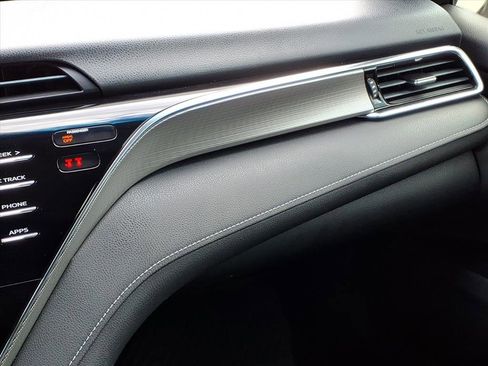 Used 2018 Toyota Camry SE image 20