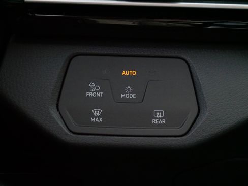 Certified 2024 Volkswagen ID.4 S RWD image 26