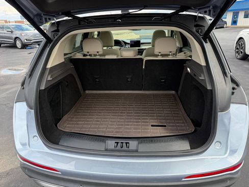 Used 2022 Lincoln Corsair AWD w/ Premium Package image 12