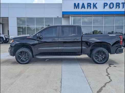 Used 2025 Chevrolet Silverado 1500 LT Trail Boss w/ Convenience Package II AWD/4WD image 10