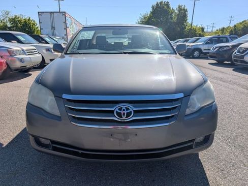 Used 2006 Toyota Avalon FWD image 2