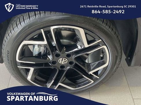 New 2026 Volkswagen Tiguan SEL R-Line image 7