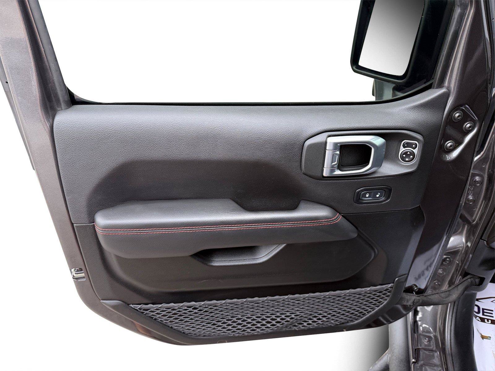 Used 2023 Jeep Wrangler Unlimited Rubicon AWD/4WD image 9