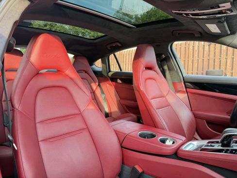 Used 2017 Porsche Panamera Turbo AWD/4WD image 33