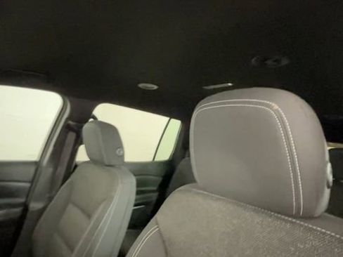 Used 2024 Chevrolet Traverse LT FWD image 18