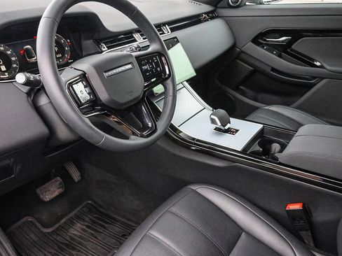 Used 2025 Land Rover Range Rover Evoque S image 28