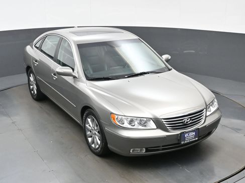 Used 2009 Hyundai Azera Limited w/ Ultimate Navigation Pkg 4 FWD image 38