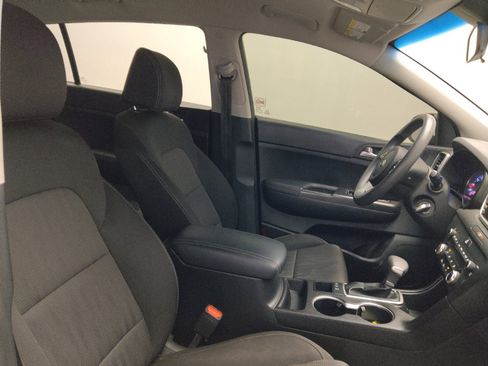 Used 2021 Kia Sportage LX AWD/4WD image 21