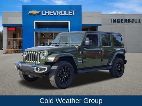 Used 2022 Jeep Wrangler Unlimited Sahara w/ Cold Weather Group image 3