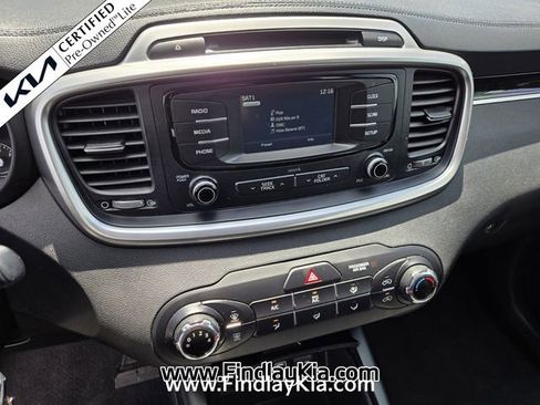 Certified 2017 Kia Sorento FWD image 23