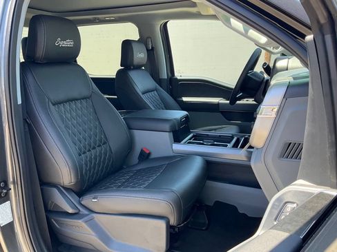 New 2026 Ford F250 XLT w/ XLT Premium Package AWD/4WD image 40