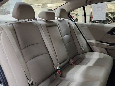 Used 2017 Honda Accord EX-L image 21