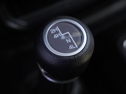 New 2026 Jeep Gladiator Sport AWD/4WD image 24