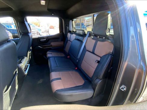 Used 2022 Chevrolet Silverado 1500 High Country w/ Technology Package image 21