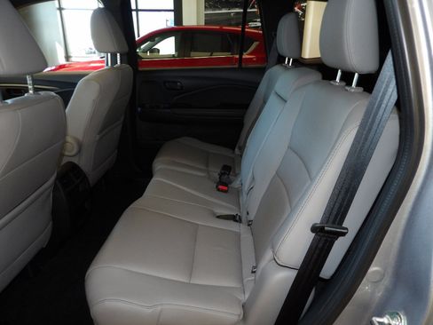 Used 2023 Honda Passport EX-L image 23