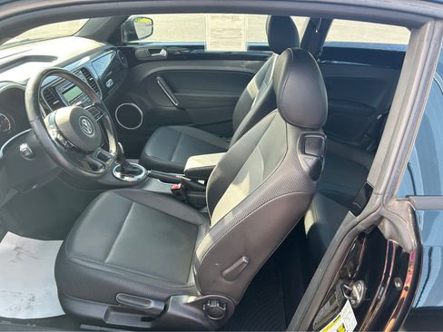 Used 2014 Volkswagen Beetle 2.5 image 8